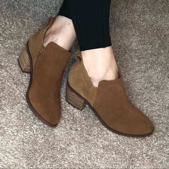 ‼️SOLD‼️ Steve Madden Ruebey Suede Bootie - Chestnut, 6.5 - Picture 12 of 14